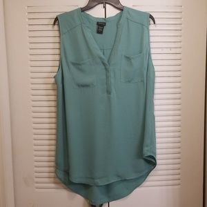 Sleeveless blouse